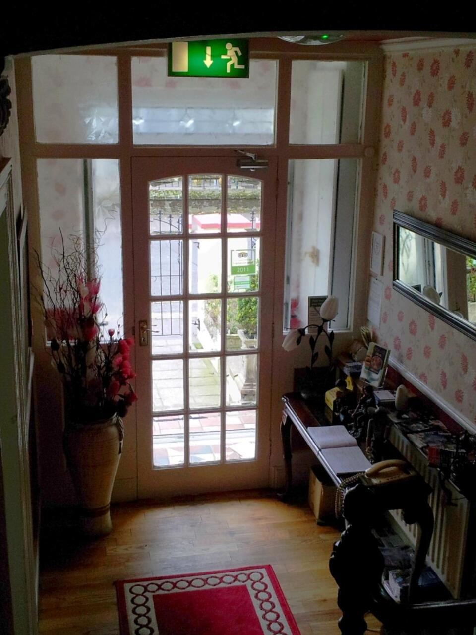 Rose Park House Bed and Breakfast Londonderry Exteriör bild