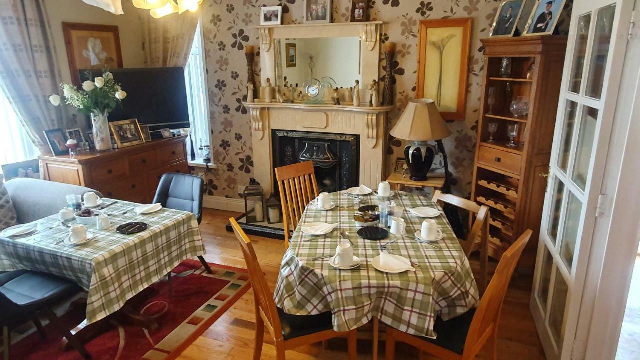 Rose Park House Bed and Breakfast Londonderry Exteriör bild